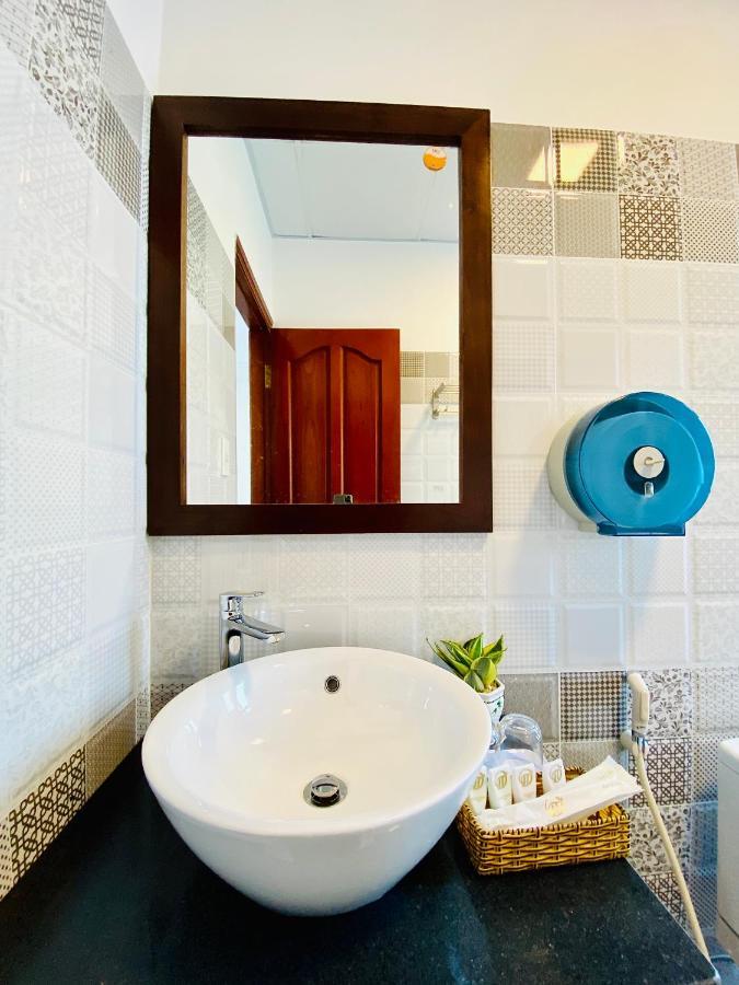 Hotel Đức Thành 2 Chi Khu Co Ong Exterior foto